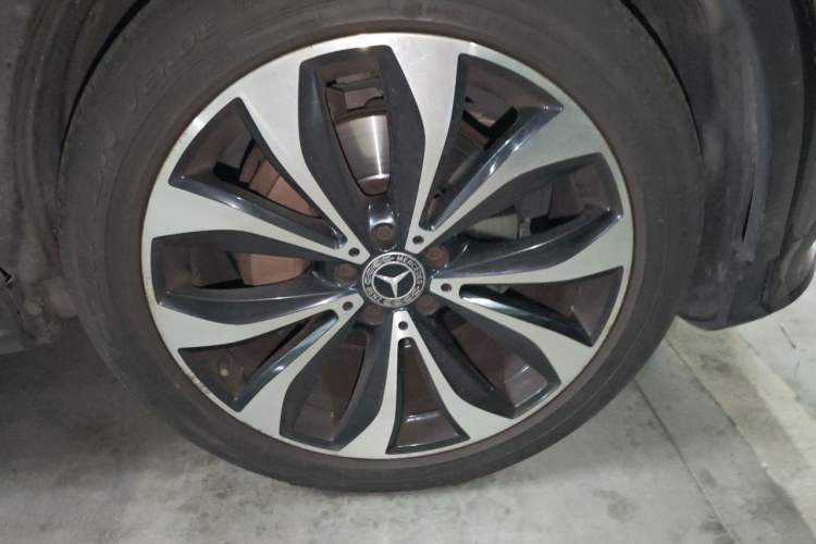 Used Mercedes-Benz GLC Coupe 2017 GLC 260 4MATIC Coupe SUV Right Front Wheel Hub