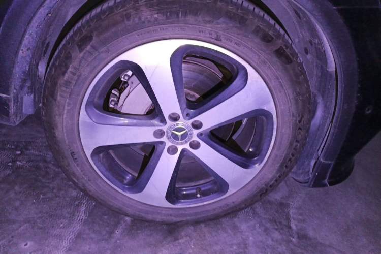 Used Mercedes-Benz GLC Coupe 2017 GLC 200 4MATIC Coupe SUV Right Front Wheel Hub