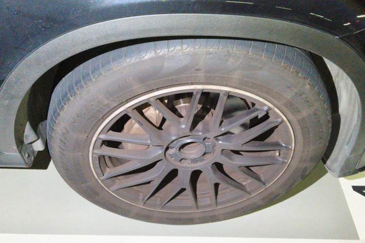 Used Mercedes-Benz GLC Coupe 2017 GLC 200 4MATIC Coupe SUV Right Front Wheel Hub
