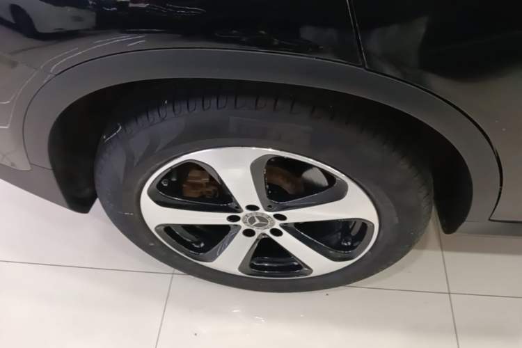 Used Mercedes-Benz GLC Coupe 2017 GLC 200 4MATIC Coupe SUV Right Rear Wheel Hub