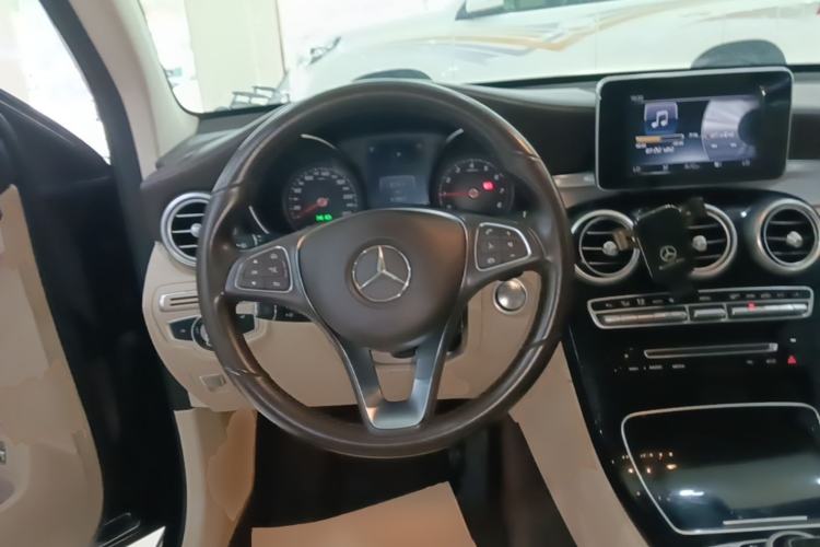 Used Mercedes-Benz GLC Coupe 2017 GLC 200 4MATIC Coupe SUV Steering Wheel