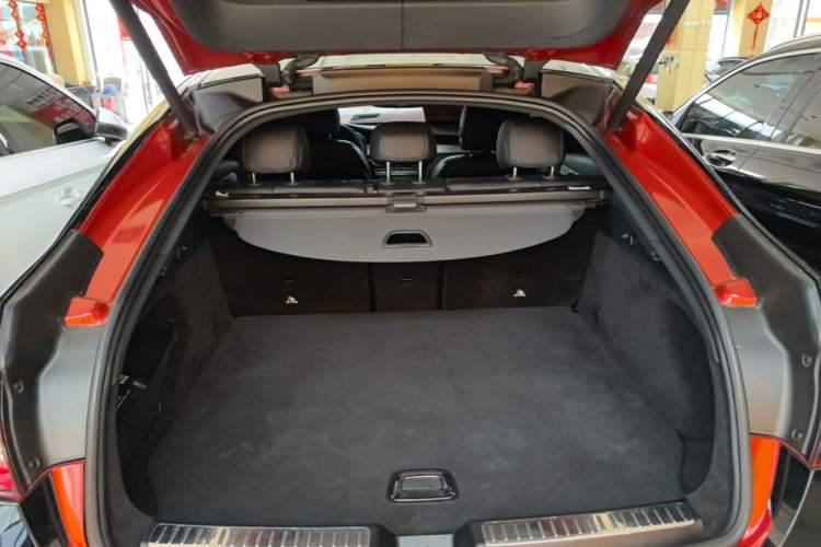 Used Mercedes-Benz GLC Coupe 2017 GLC 200 4MATIC Coupe SUV Trunk