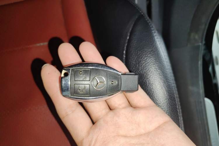Used Mercedes-Benz GLC Coupe 2017 GLC 260 4MATIC Coupe SUV Vehicle Key