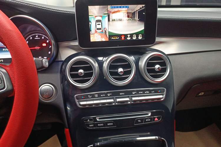 Used Mercedes-Benz GLC Coupe 2017 GLC 200 4MATIC Coupe SUV Audio And AC Panel
