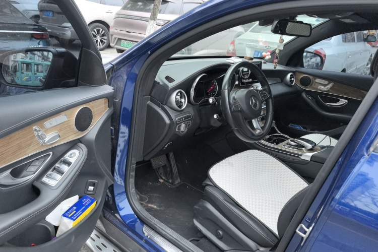 Used Mercedes-Benz GLC Coupe 2017 GLC 260 4MATIC Coupe SUV Driver Seat