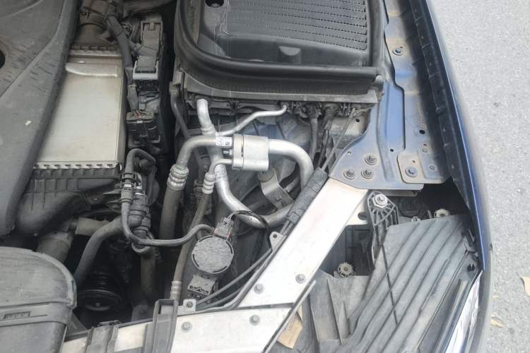 Used Mercedes-Benz GLC Coupe 2017 GLC 260 4MATIC Coupe SUV Engine Bay Left