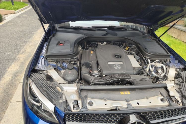 Used Mercedes-Benz GLC Coupe 2017 GLC 260 4MATIC Coupe SUV Engine Bay Right
