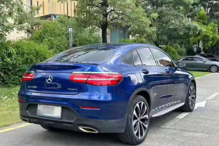Used Mercedes-Benz GLC Coupe 2017 GLC 260 4MATIC Coupe SUV Exterior 2