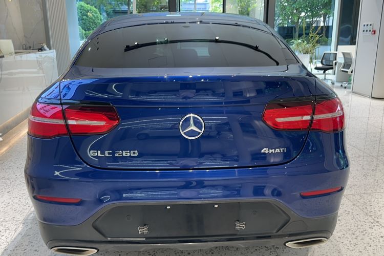 Used Mercedes-Benz GLC Coupe 2017 GLC 260 4MATIC Coupe SUV Exterior 4