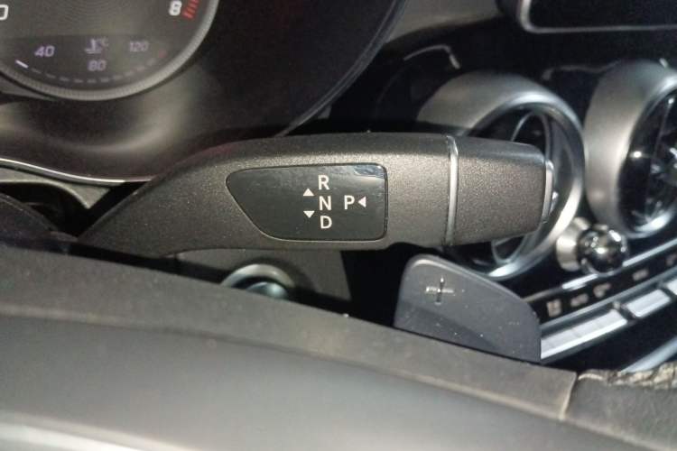 Used Mercedes-Benz GLC Coupe 2017 GLC 200 4MATIC Coupe SUV Gear Lever