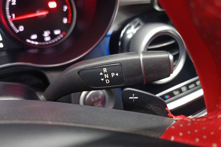 Used Mercedes-Benz GLC Coupe 2017 GLC 200 4MATIC Coupe SUV Gear Lever