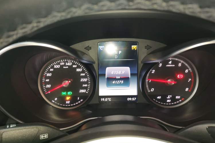 Used Mercedes-Benz GLC Coupe 2017 GLC 260 4MATIC Coupe SUV Instrument Cluster