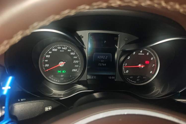 Used Mercedes-Benz GLC Coupe 2017 GLC 260 4MATIC Coupe SUV Instrument Cluster
