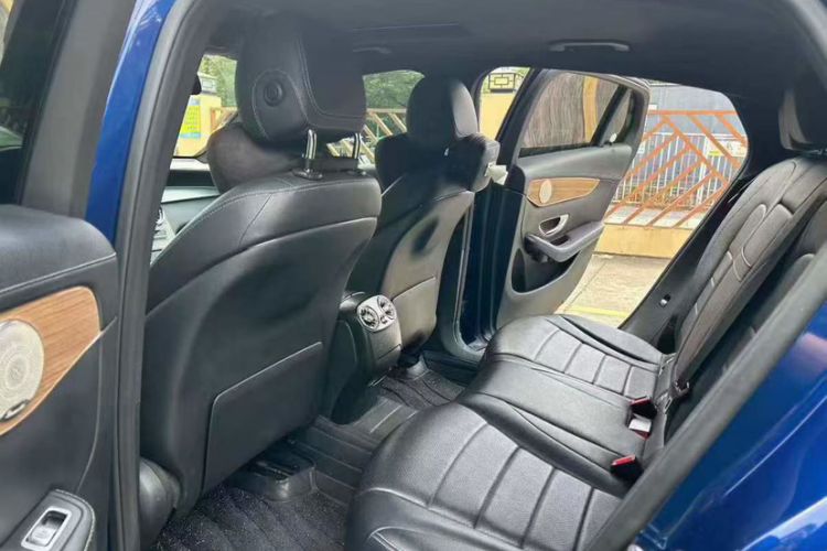Used Mercedes-Benz GLC Coupe 2017 GLC 260 4MATIC Coupe SUV Interior 2