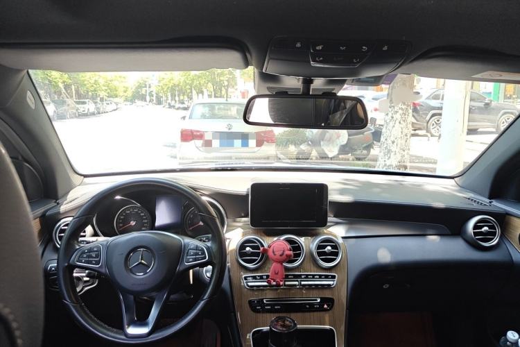 Used Mercedes-Benz GLC Coupe 2017 GLC 260 4MATIC Coupe SUV Interior 2