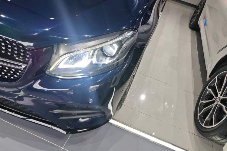 Used Mercedes-Benz GLC Coupe 2017 GLC 260 4MATIC Coupe SUV Left Front Headlight