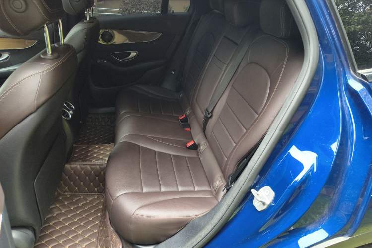 Used Mercedes-Benz GLC Coupe 2017 GLC 260 4MATIC Coupe SUV Left Rear Seat