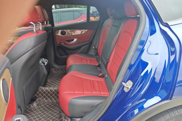 Used Mercedes-Benz GLC Coupe 2017 GLC 260 4MATIC Coupe SUV Left Rear Seat