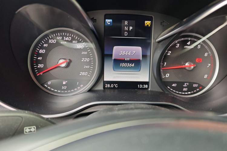 Used Mercedes-Benz GLC Coupe 2017 GLC 200 4MATIC Coupe SUV Odometer Close Up