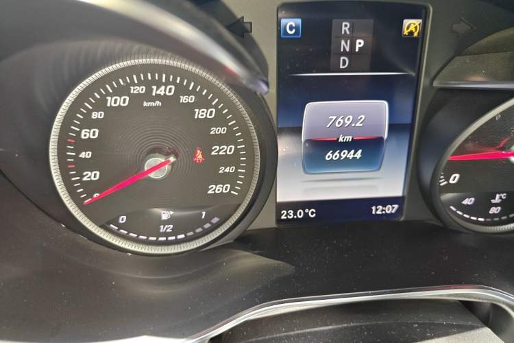 Used Mercedes-Benz GLC Coupe 2017 GLC 260 4MATIC Coupe SUV Odometer Close Up
