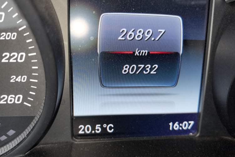 Used Mercedes-Benz GLC Coupe 2017 GLC 260 4MATIC Coupe SUV Odometer Close Up