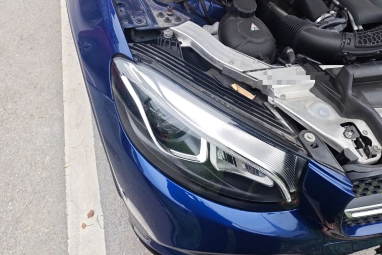Used Mercedes-Benz GLC Coupe 2017 GLC 260 4MATIC Coupe SUV Right Front Headlight
