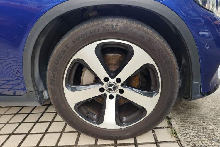 Used Mercedes-Benz GLC Coupe 2017 GLC 200 4MATIC Coupe SUV Right Front Wheel Hub