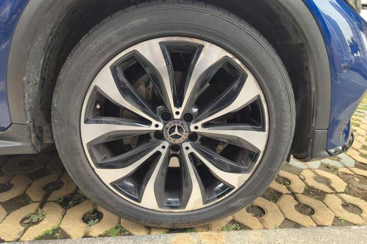 Used Mercedes-Benz GLC Coupe 2017 GLC 260 4MATIC Coupe SUV Right Front Wheel Hub