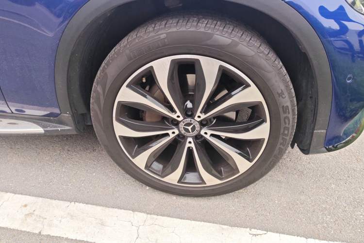 Used Mercedes-Benz GLC Coupe 2017 GLC 260 4MATIC Coupe SUV Right Front Wheel Hub