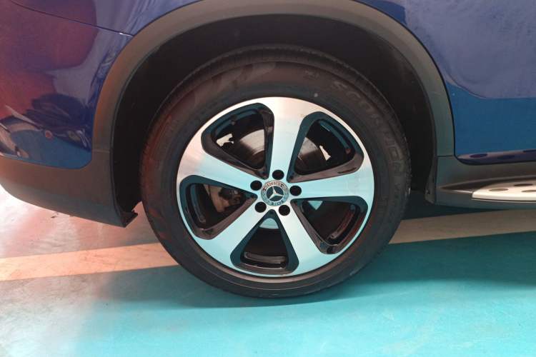 Used Mercedes-Benz GLC Coupe 2017 GLC 200 4MATIC Coupe SUV Right Rear Wheel Hub