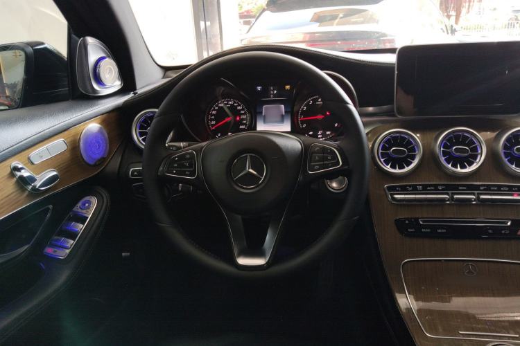 Used Mercedes-Benz GLC Coupe 2017 GLC 260 4MATIC Coupe SUV Steering Wheel