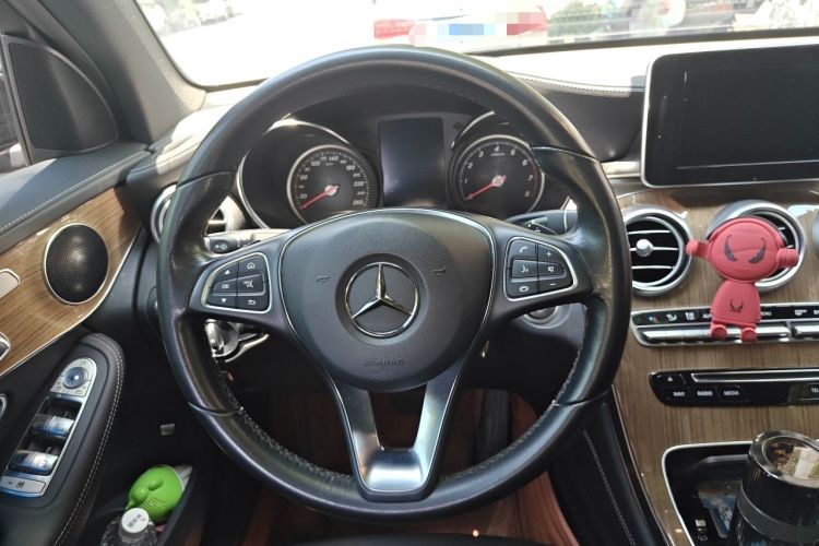 Used Mercedes-Benz GLC Coupe 2017 GLC 260 4MATIC Coupe SUV Steering Wheel