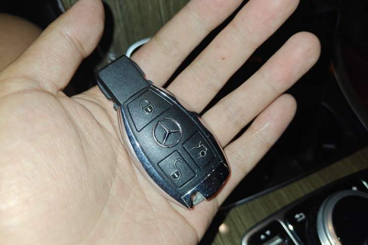 Used Mercedes-Benz GLC Coupe 2017 GLC 260 4MATIC Coupe SUV Vehicle Key
