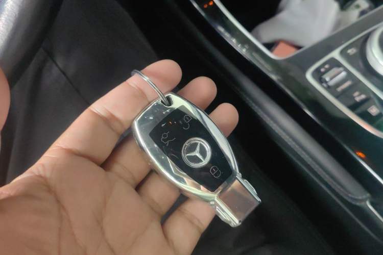 Used Mercedes-Benz GLC Coupe 2017 GLC 200 4MATIC Coupe SUV Vehicle Key