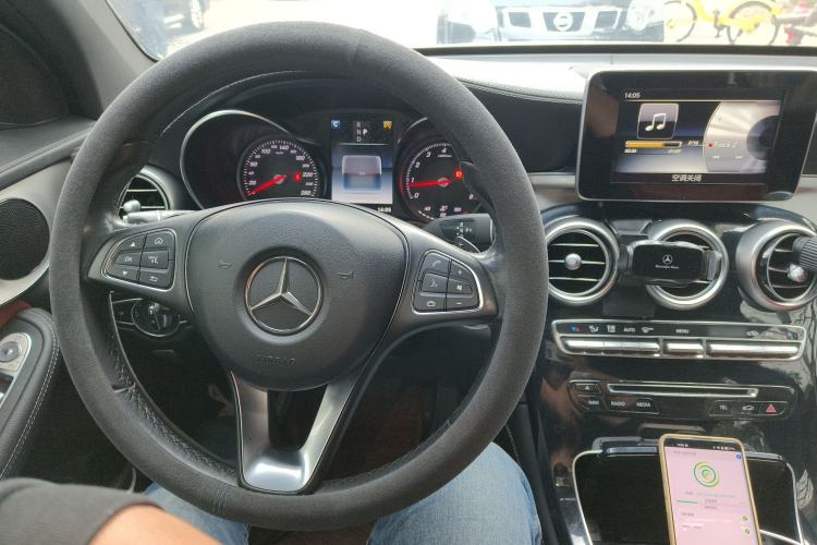 Used Mercedes-Benz GLC Coupe 2017 GLC 200 4MATIC Coupe SUV Center Console