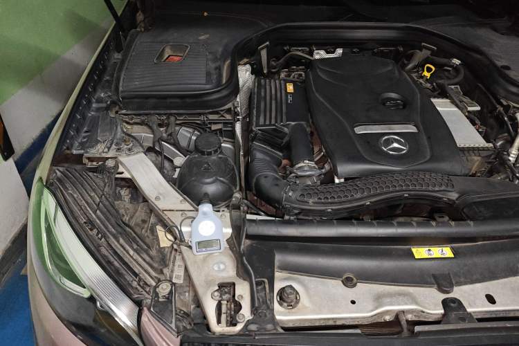 Used Mercedes-Benz GLC Coupe 2017 GLC 200 4MATIC Coupe SUV Engine Bay Right