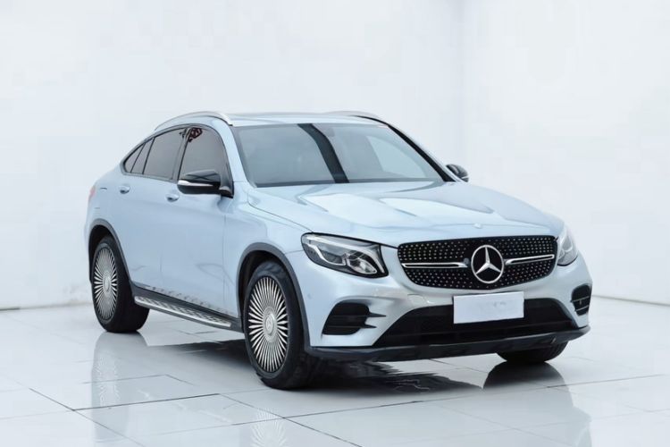 Used Mercedes-Benz GLC Coupe 2017 GLC 200 4MATIC Coupe SUV Exterior 6