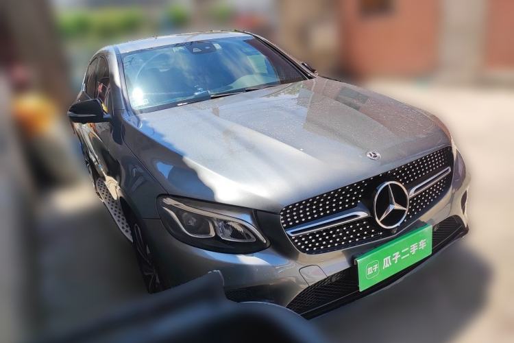 Used Mercedes-Benz GLC Coupe 2017 GLC 260 4MATIC Coupe SUV Front Right 45 Deg