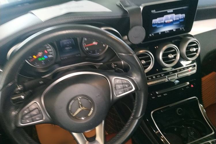 Used Mercedes-Benz GLC Coupe 2017 GLC 200 4MATIC Coupe SUV Gear Lever