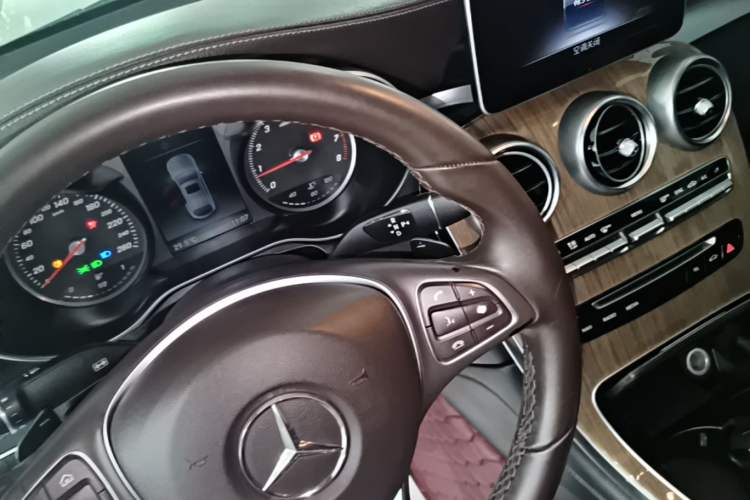 Used Mercedes-Benz GLC Coupe 2017 GLC 260 4MATIC Coupe SUV Gear Lever
