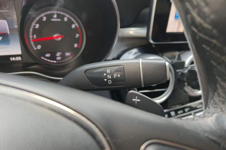 Used Mercedes-Benz GLC Coupe 2017 GLC 200 4MATIC Coupe SUV Gear Lever