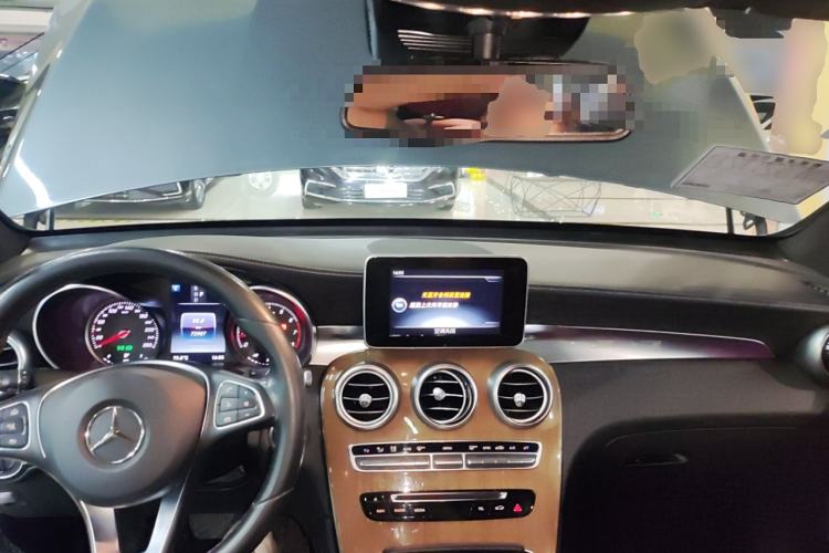 Used Mercedes-Benz GLC Coupe 2017 GLC 260 4MATIC Coupe SUV Interior 2