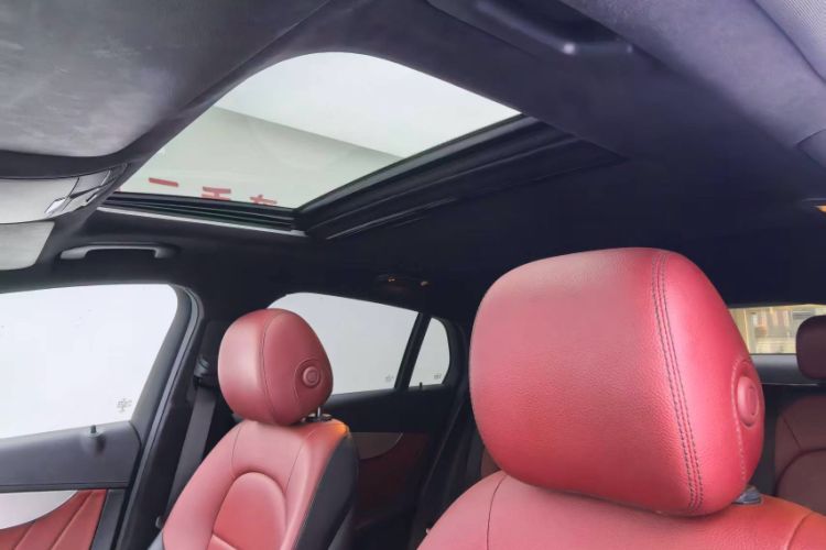 Used Mercedes-Benz GLC Coupe 2017 GLC 200 4MATIC Coupe SUV Interior 4