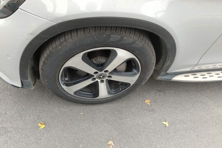 Used Mercedes-Benz GLC Coupe 2017 GLC 200 4MATIC Coupe SUV Left Front Wheel Hub