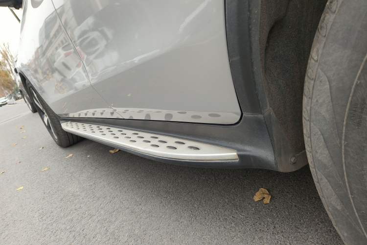 Used Mercedes-Benz GLC Coupe 2017 GLC 200 4MATIC Coupe SUV Left Side Sill