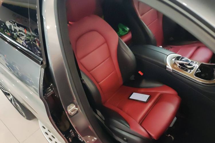 Used Mercedes-Benz GLC Coupe 2017 GLC 260 4MATIC Coupe SUV Right Front Seat