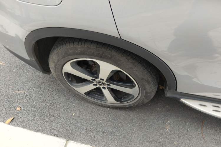 Used Mercedes-Benz GLC Coupe 2017 GLC 200 4MATIC Coupe SUV Right Rear Wheel Hub
