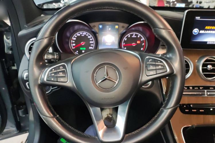 Used Mercedes-Benz GLC Coupe 2017 GLC 260 4MATIC Coupe SUV Steering Wheel
