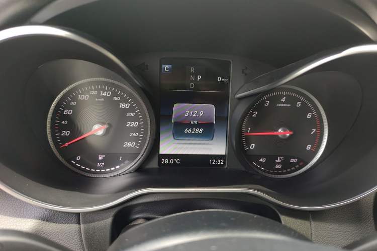 Used Mercedes-Benz GLC Coupe 2017 GLC 260 4MATIC Coupe SUV Instrument Cluster