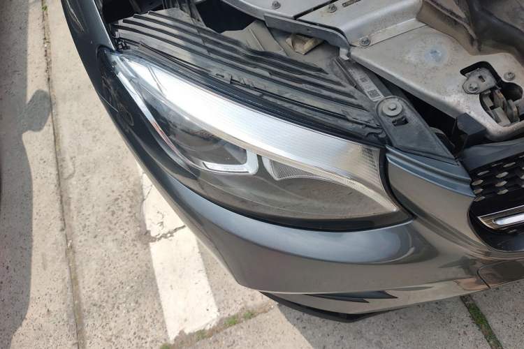 Used Mercedes-Benz GLC Coupe 2017 GLC 260 4MATIC Coupe SUV Right Front Headlight
